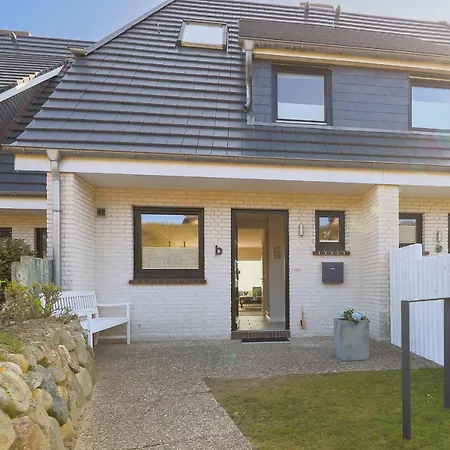 Haus Wattsonne Holiday home *